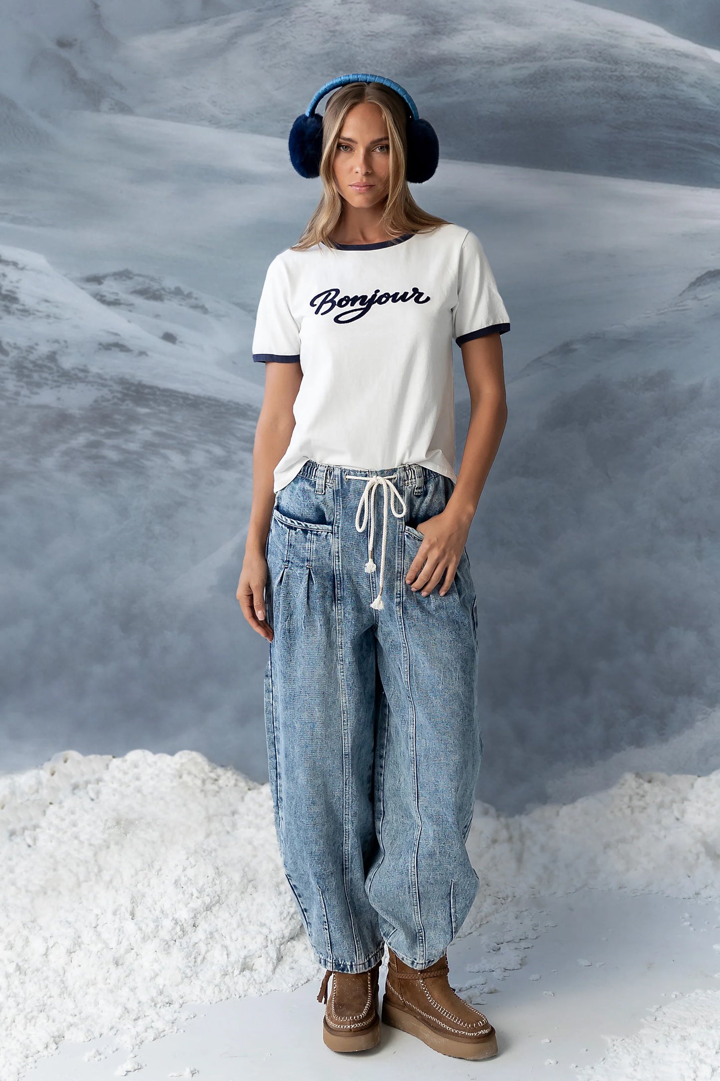 Kamryn Tapered Baggy Jeans in Medium Wash