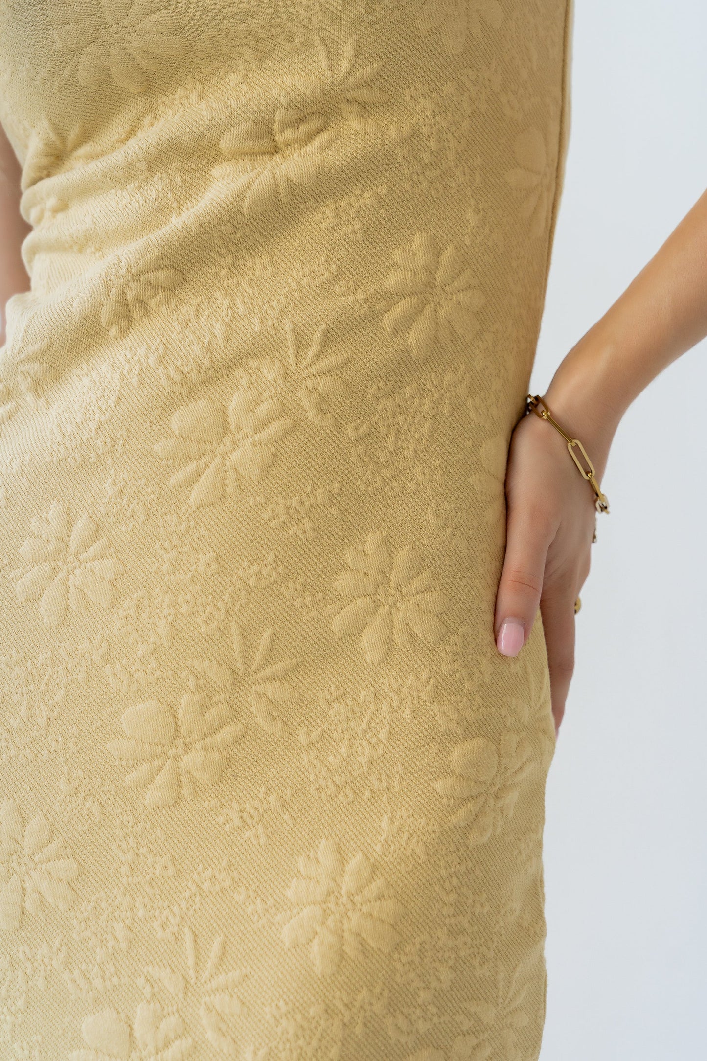 Melissa Textured Maxi Dress in Yellow