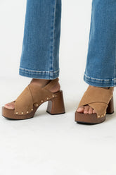 Pamela Block Heels in Tan