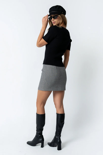 Waylen Ribbed Sweater in Black