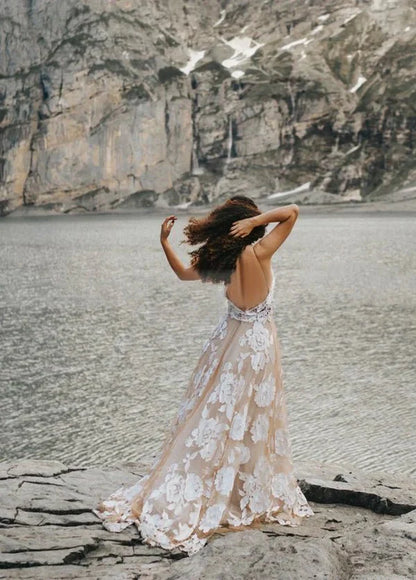 Bohemian A Line Backless Spaghetti Straps Sleeveless Lace Emboridery Wedding Dresses