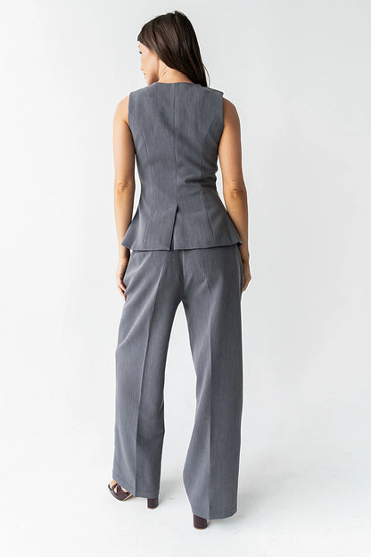 Carrie Pleated Trousers in Regular Charcoal