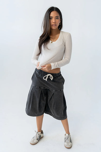 Micha Pleated Shorts in Black