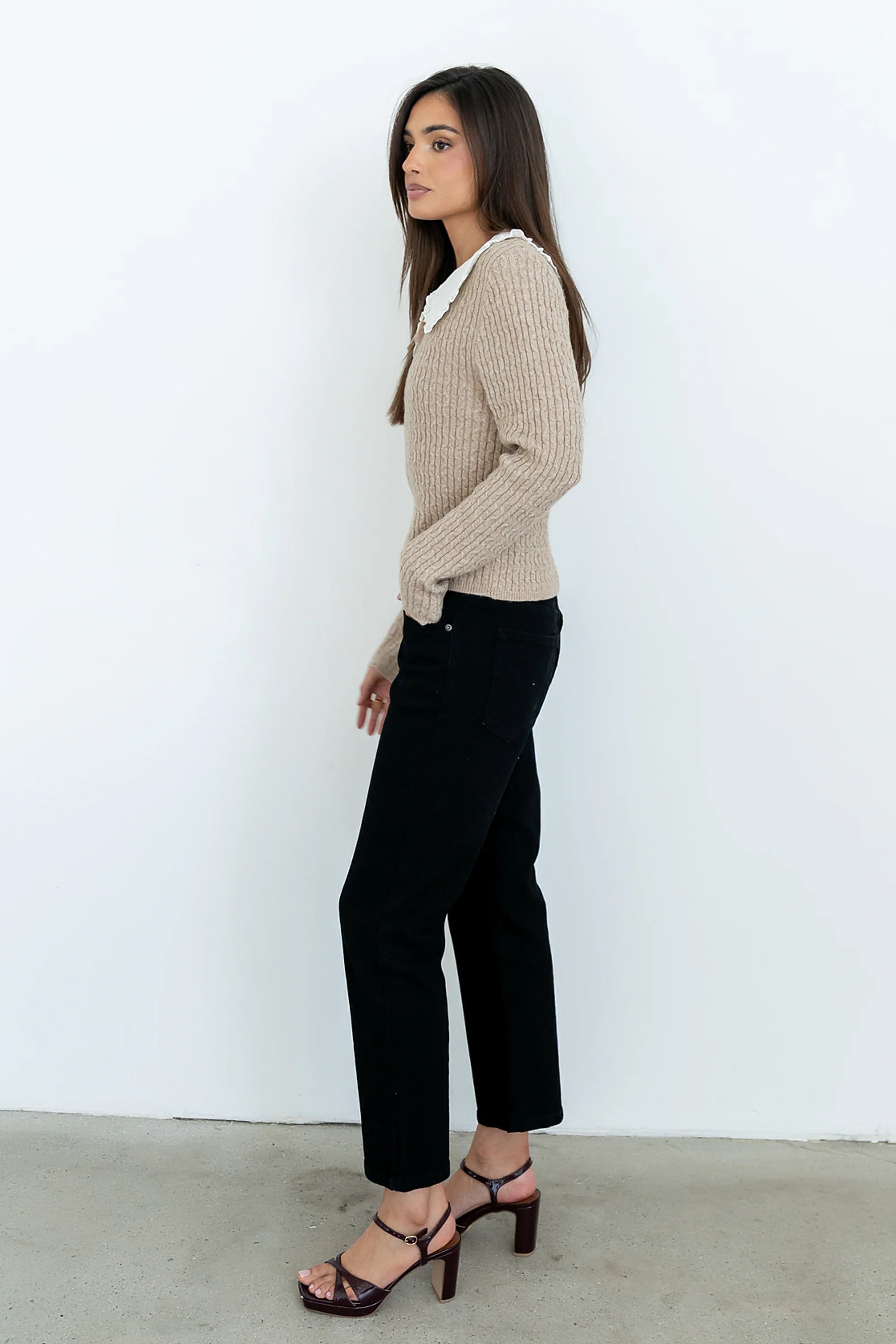 Reya Straight Leg Jeans in Washed Black