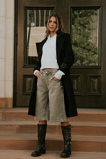 Alden Bermuda Shorts in Grey