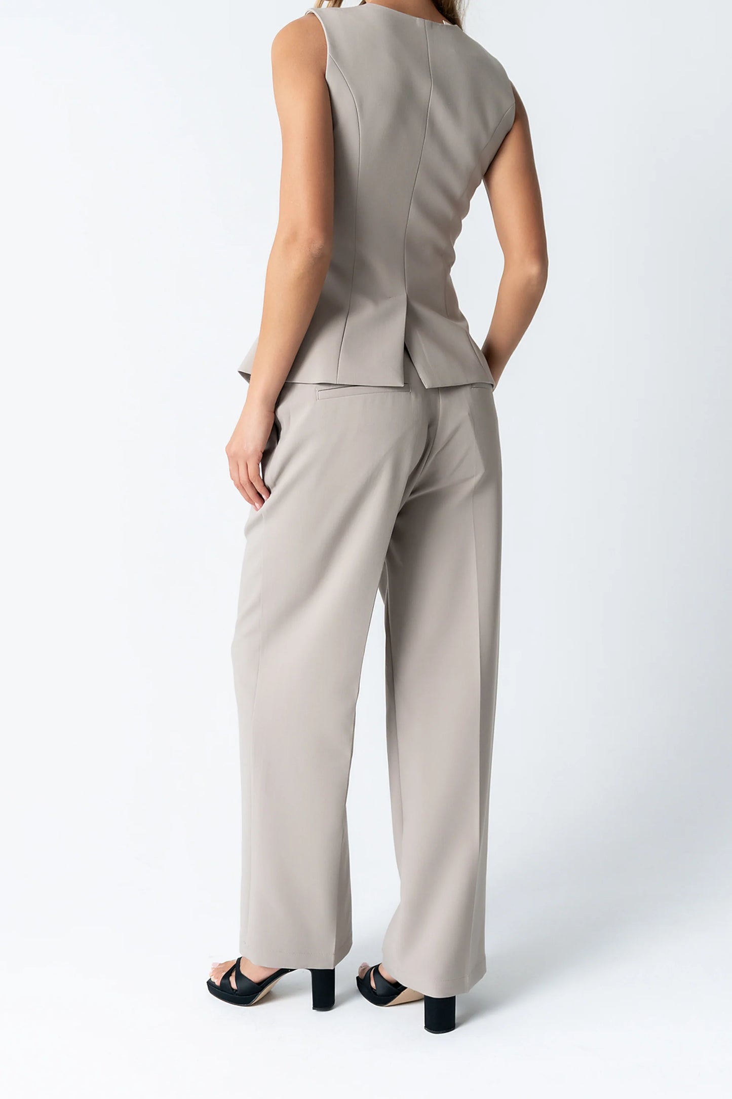 Carrie Pleated Trousers in Long Taupe