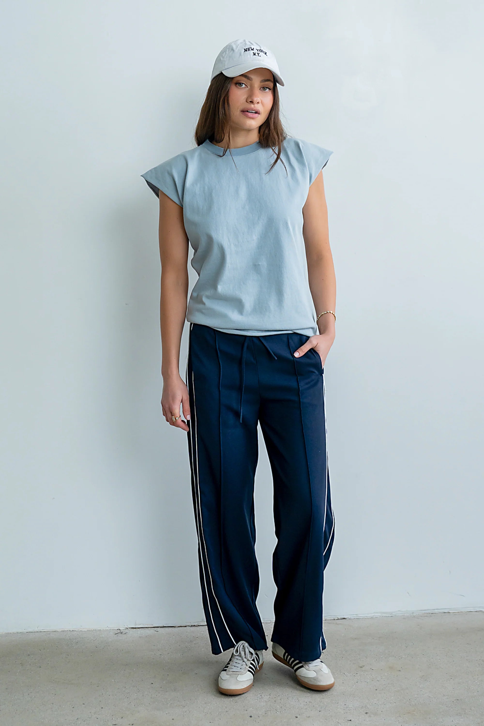 Vinnie Muscle Tee in Blue