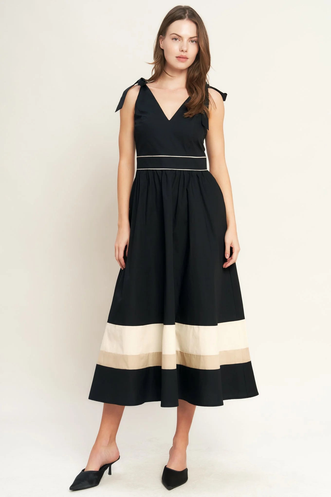 FOREST CHARM BLACK CREAM MIDI DRESS