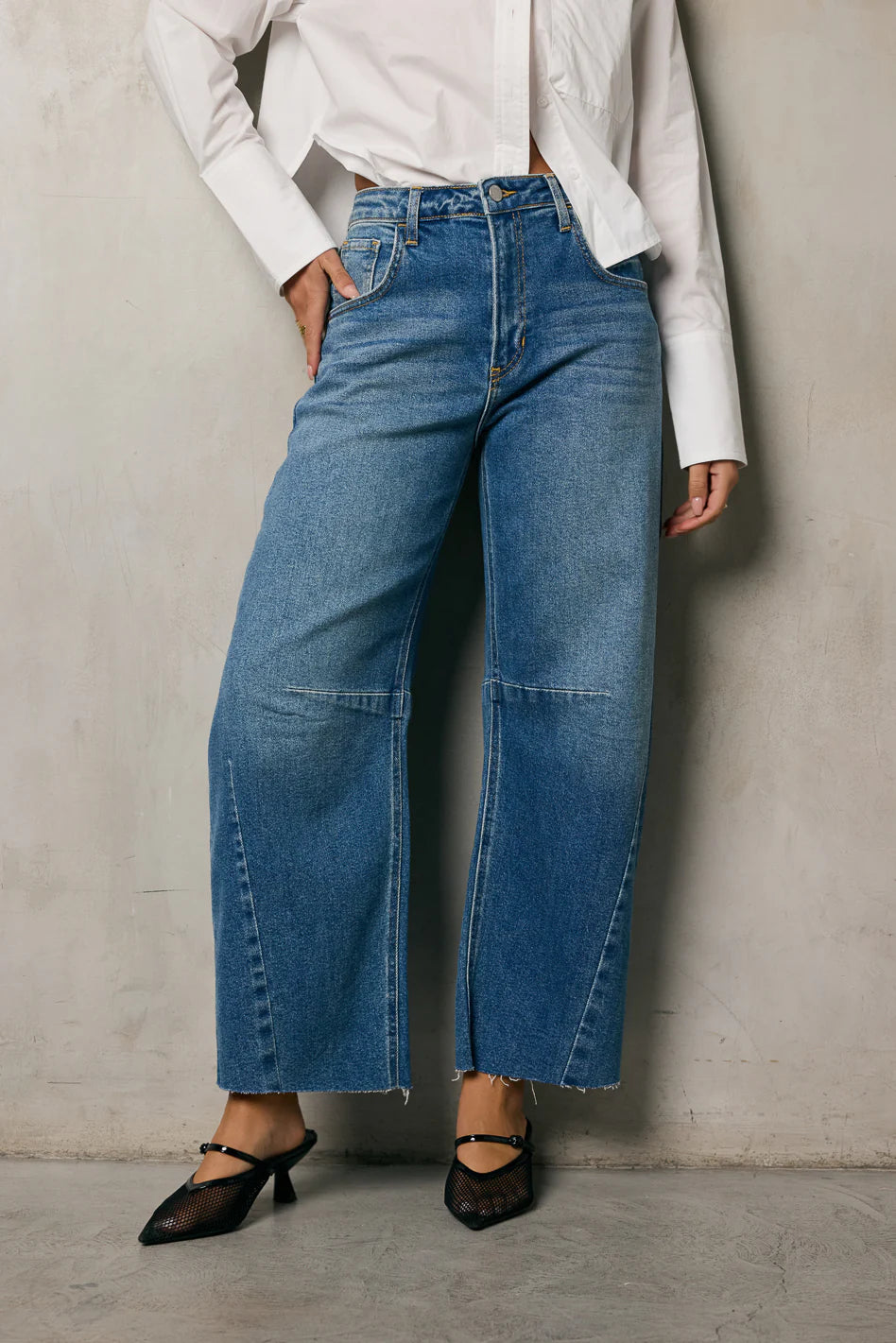 Juliette Barrel Jeans in Medium Wash
