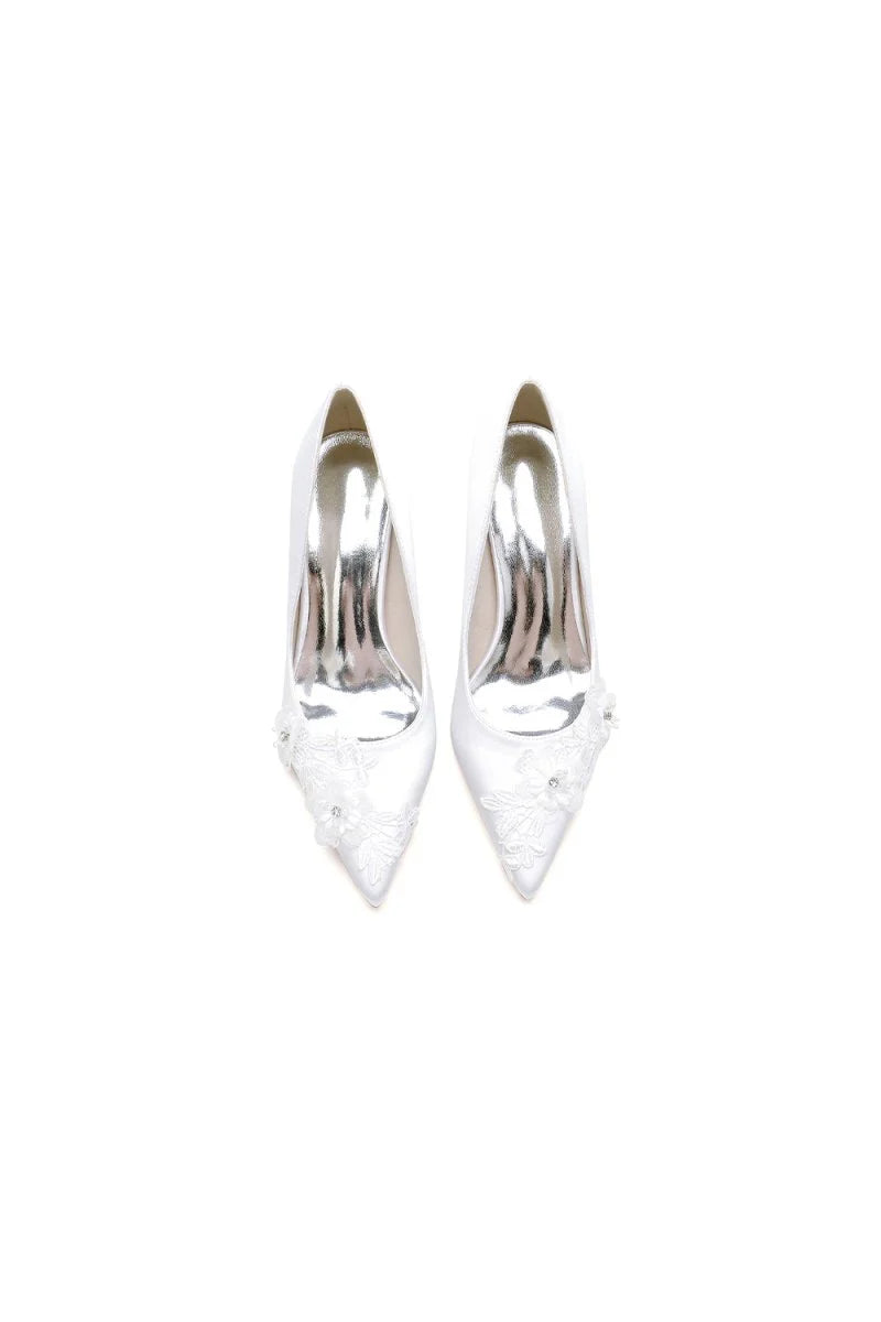 Sweet Pointed Toe Chunky Heels with Lace