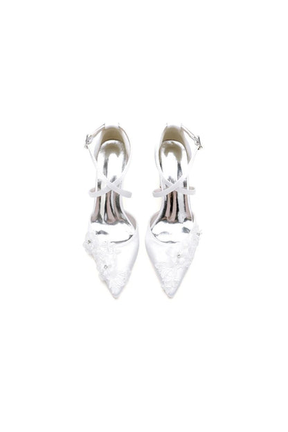 Pointed Toe Ivory Chunky Heels with Lace
