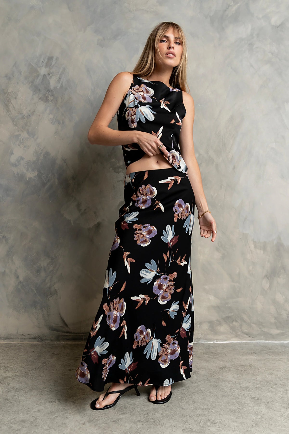 Eden Floral Midi Skirt in Black