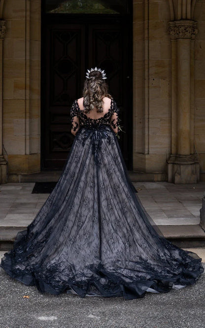 Modern Gothic Boho Lace Black Wedding Dress Vintage Unique A Line Long Sleeve Bridal Gown with Court Train