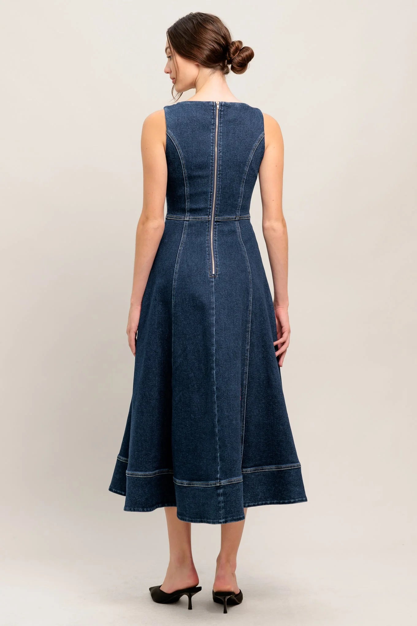 SIMPLE STATEMENT DENIM MIDI DRESS