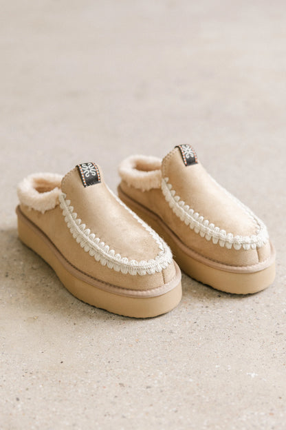 Cecily Platform Slipper in Natural
