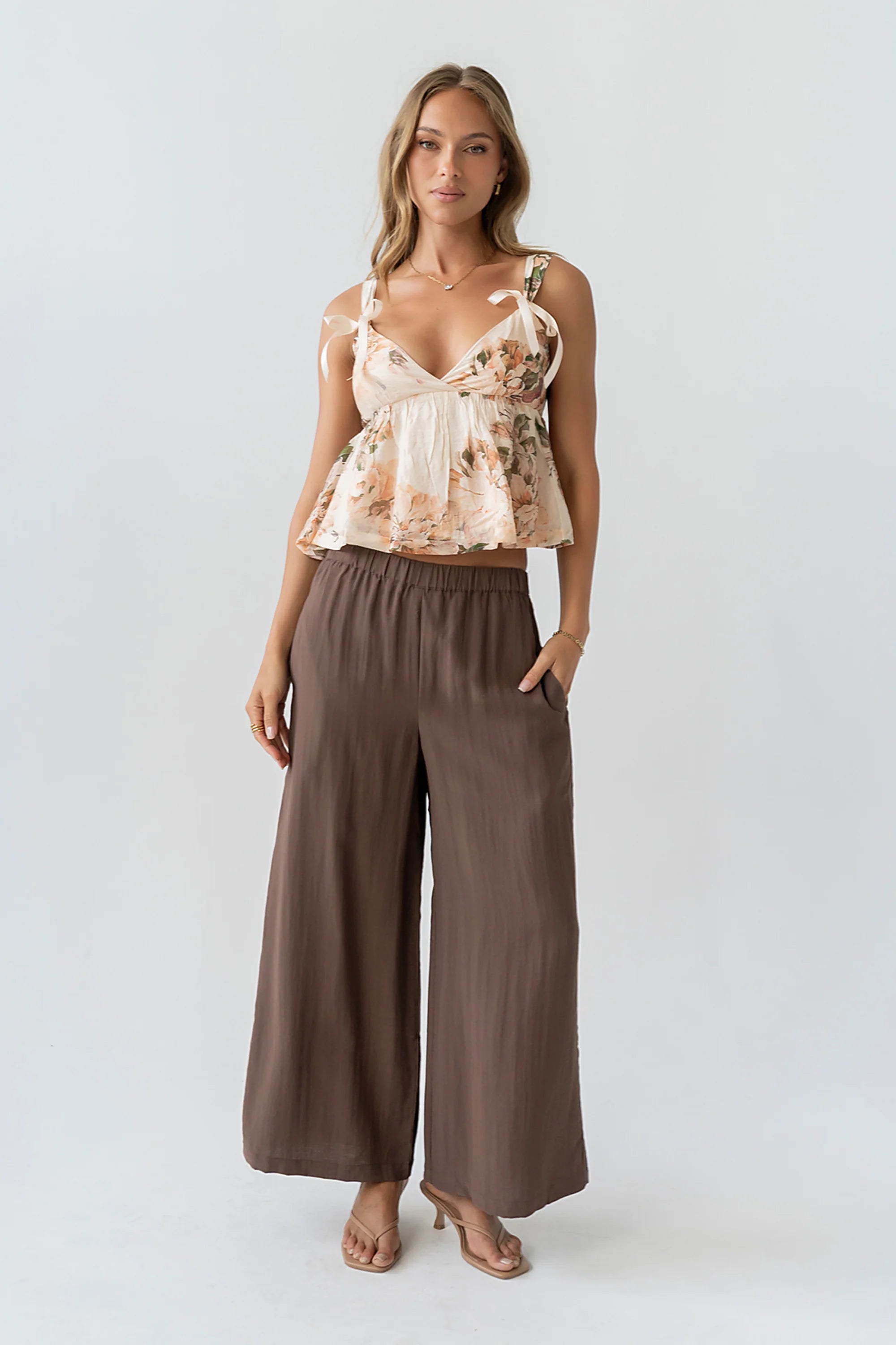Lee Wide Leg Pants in Brown