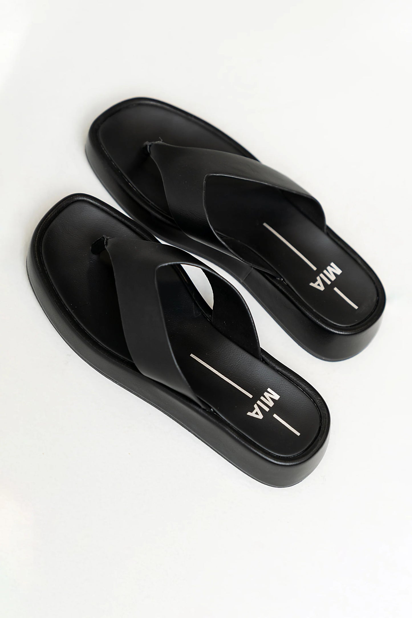 Lola Platform Sandal in Black