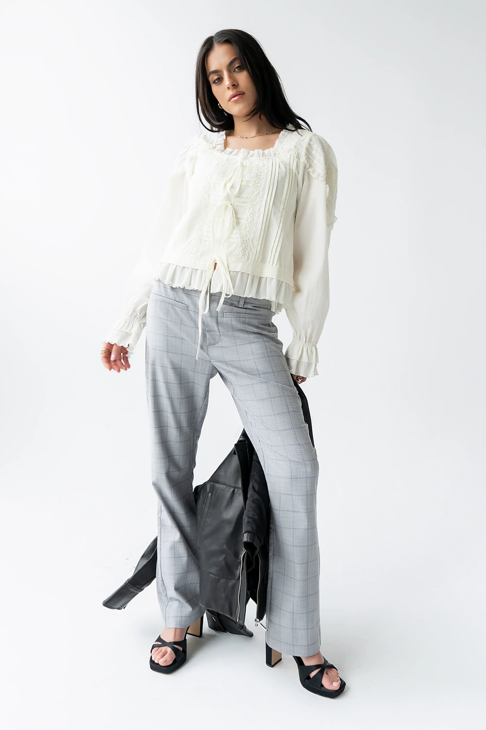 Willow Slim Straight Trouser in Grey