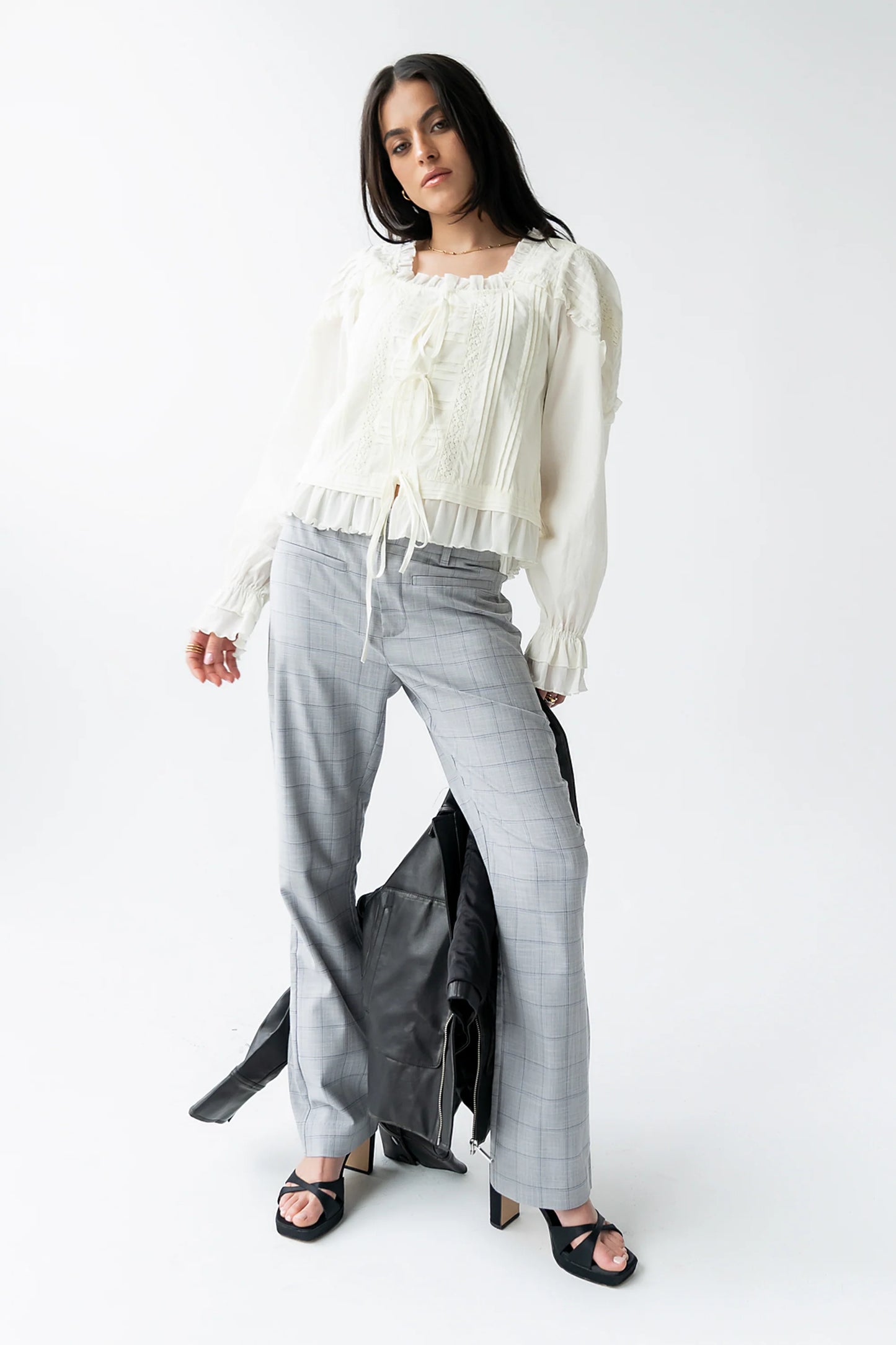 Willow Slim Straight Trouser in Grey
