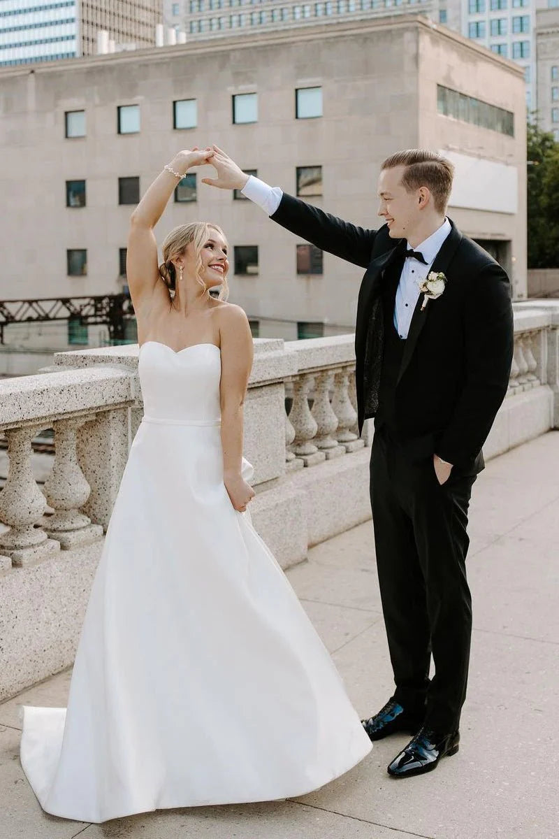A Line Sweetheart White Satin Wedding Dresses
