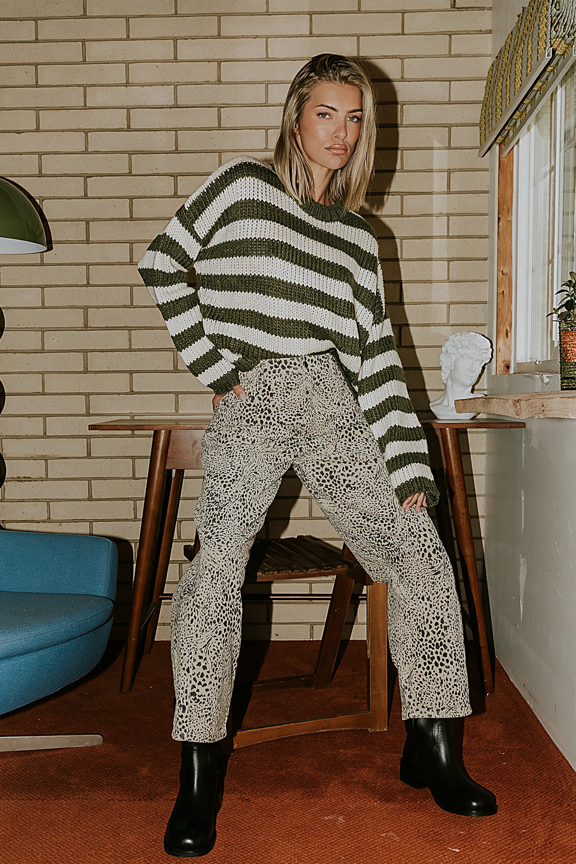 Charlie Corduroy Barrel Jeans