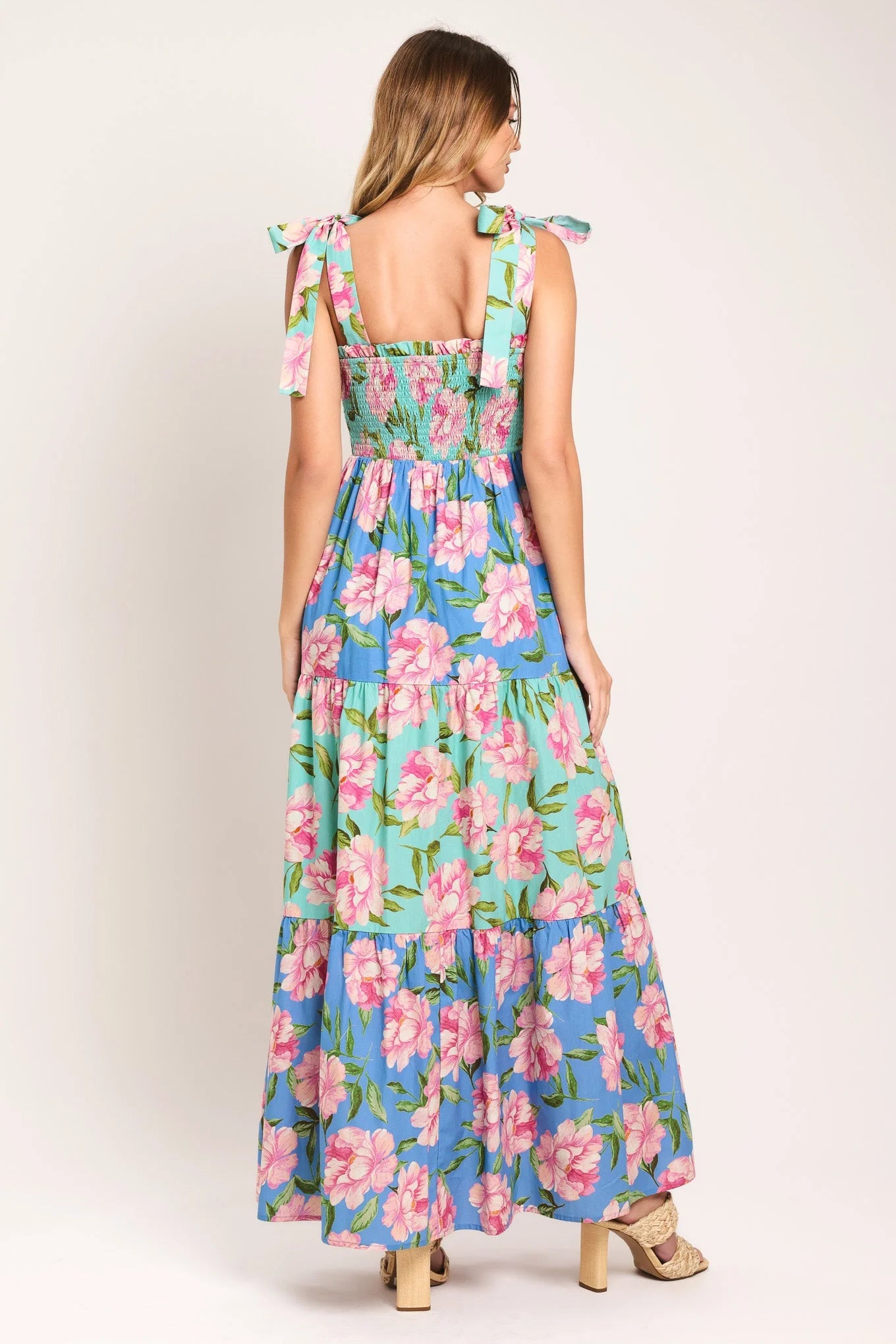 PASTEL GLOW FLORAL MAXI DRESS