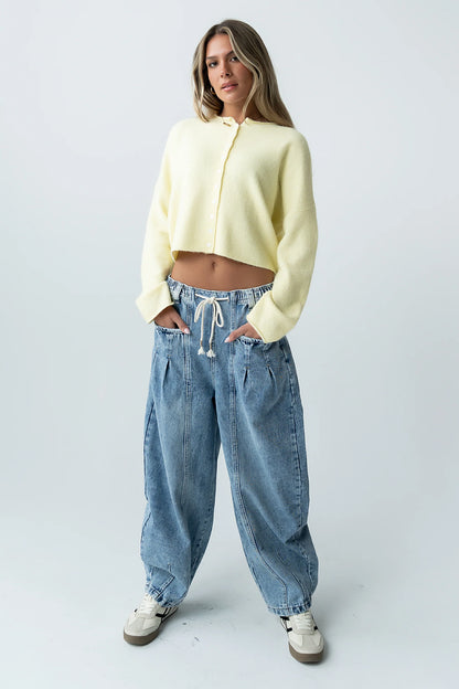Kamryn Tapered Baggy Jeans in Medium Wash