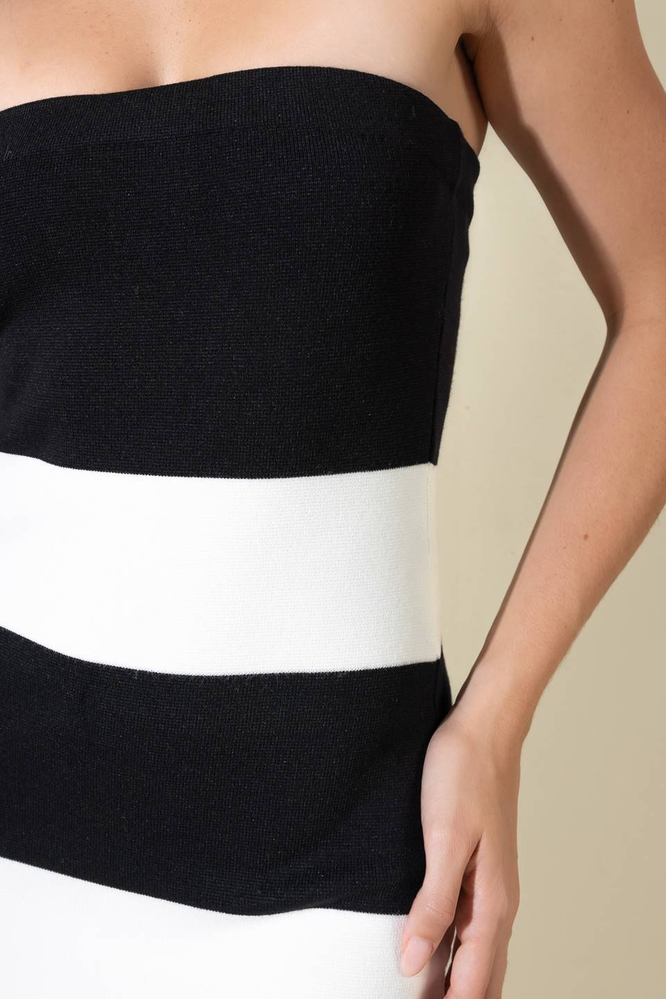 ROMANTIC AFTERNOON STRAPLESS KNIT DRESS
