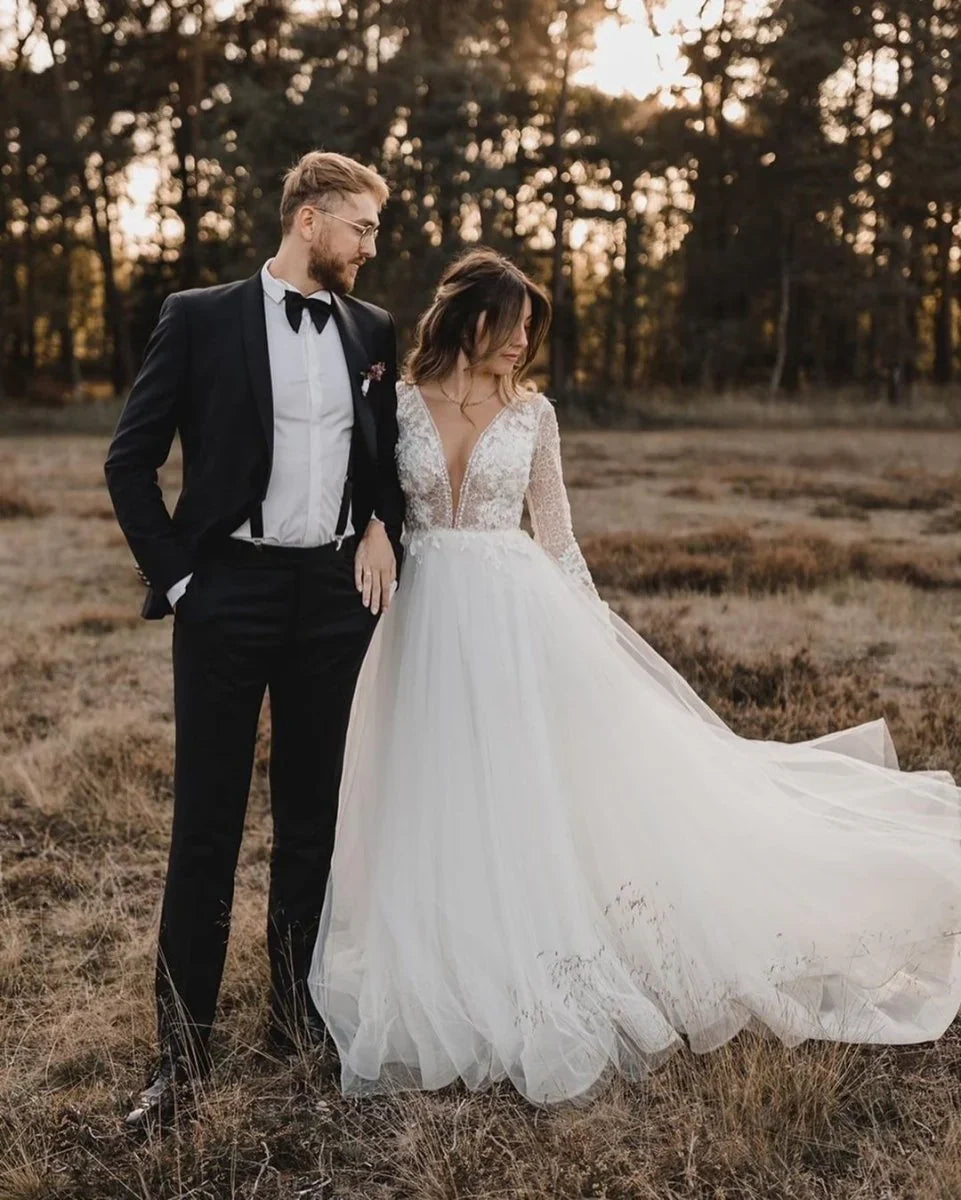 Elegant A Line V Neck Tulle Wedding Dresses with Lace