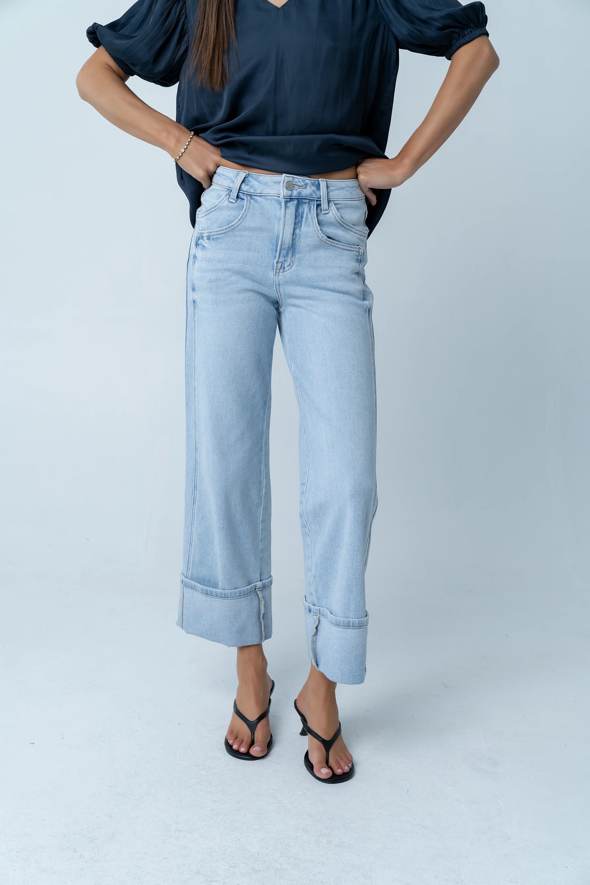 Kenyen Cuffed Wide Leg Jeans
