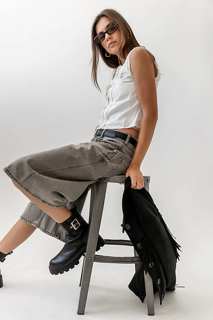 Alden Bermuda Shorts in Grey