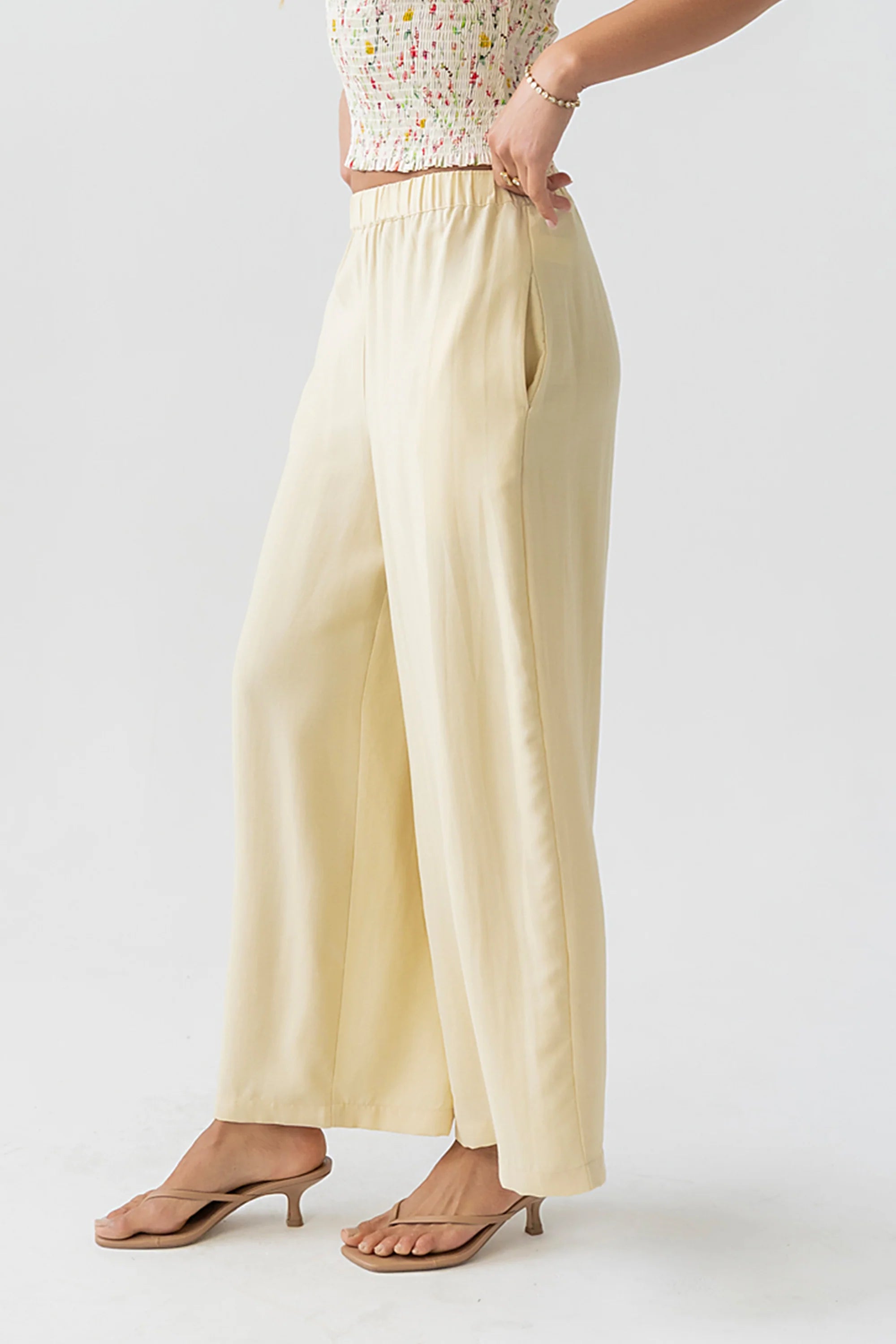 Lee Wide Leg Pants in Yellow