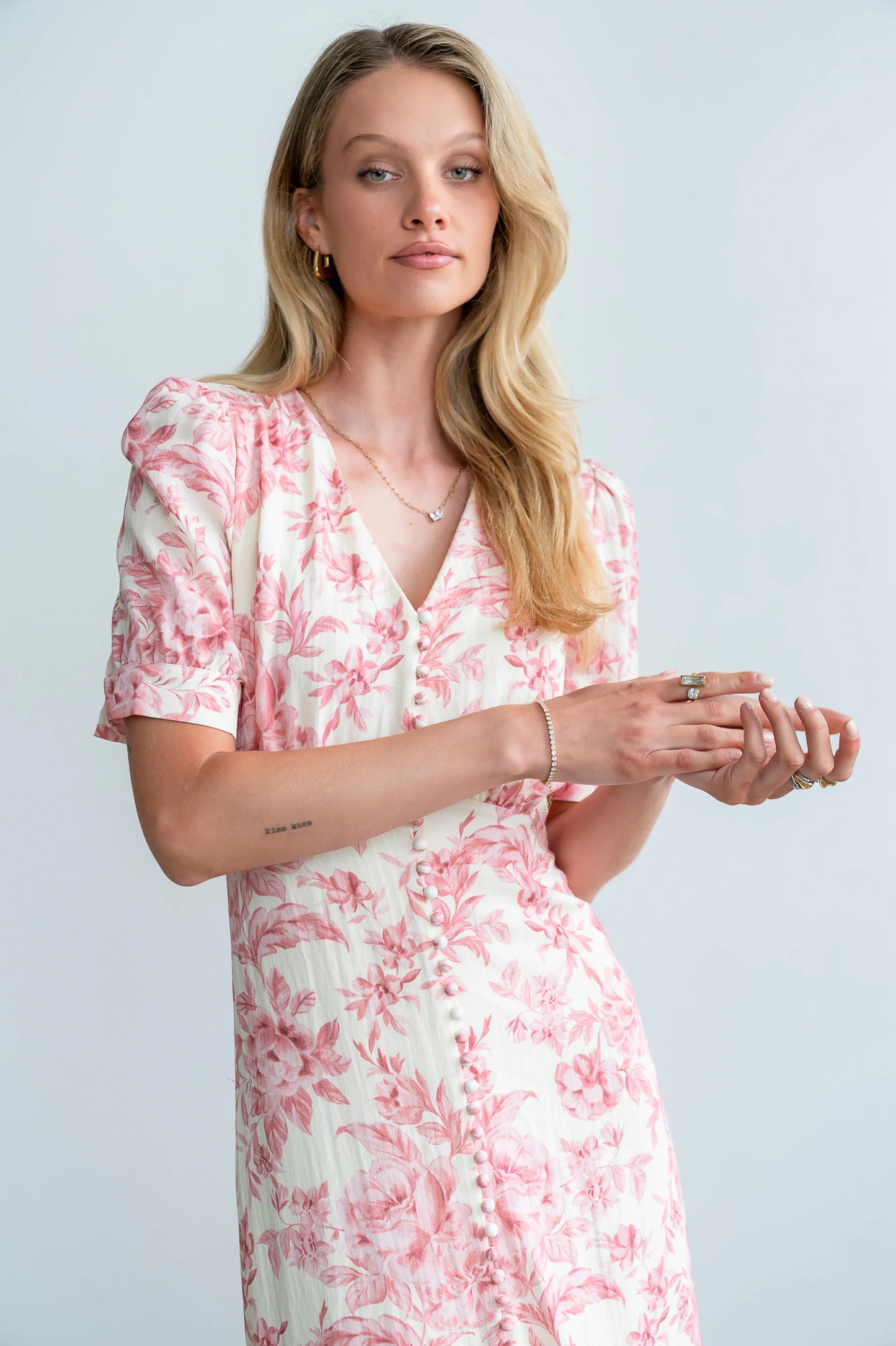 Lia Floral Midi Dress in Pink